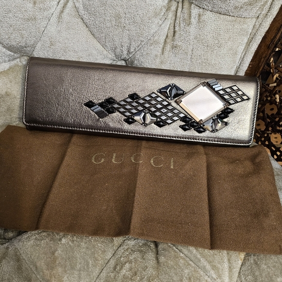 Rare Authentic Gucci crystals embellished clutch - Picture 2 of 9